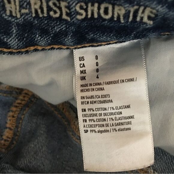 American Eagle 🦅 Bleached stone wash shorties - Picture 5 of 8